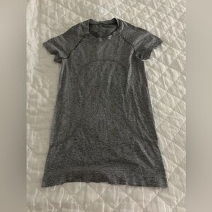 heathered gray swiftly tech 2.0 long sleeve lululemon